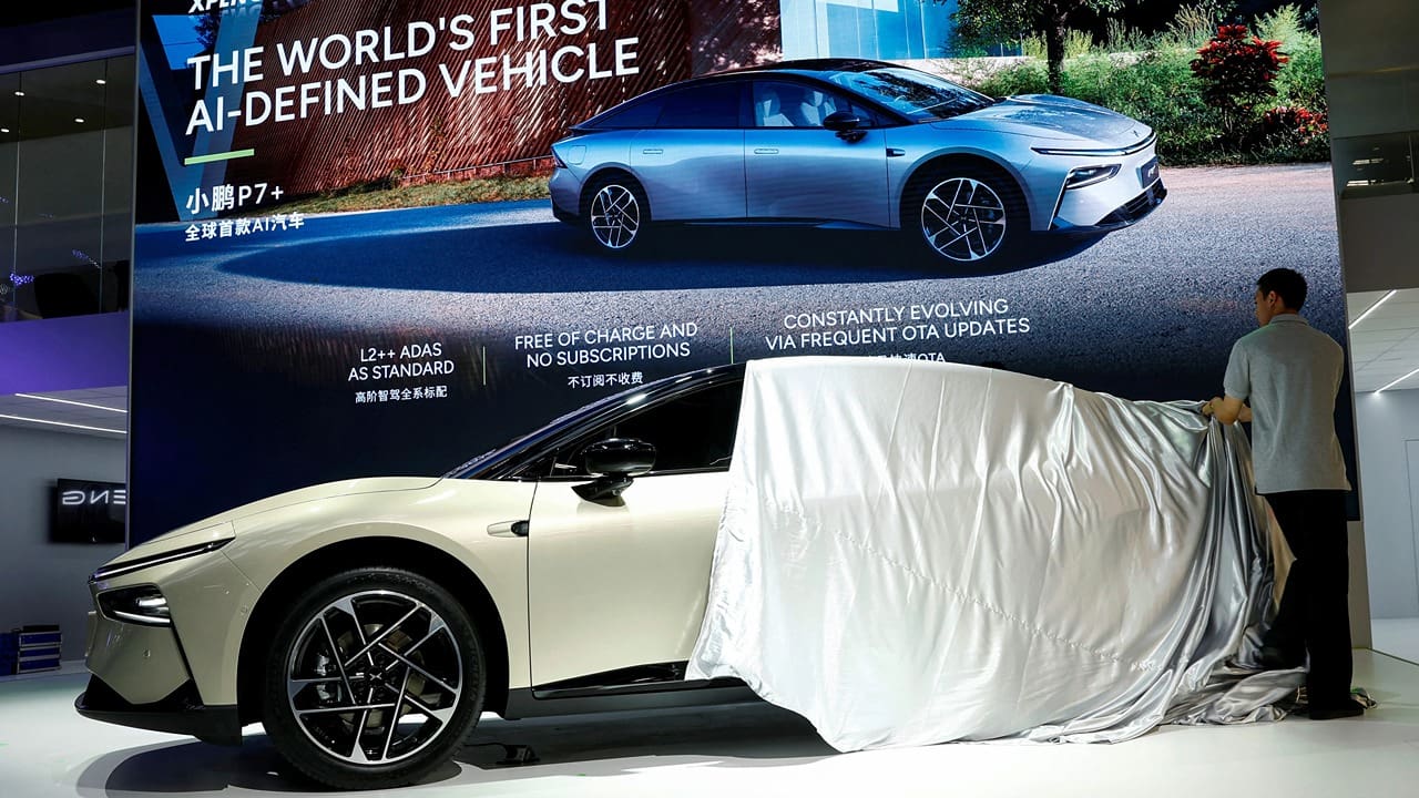 في تحول نوعي هام: الصين تحظر إعلانات القيادة «الذكية» و«الذاتية» في السيارات وتفرض قيوداً صارمة على تحديثات المركبات وسط تصاعد مخاوف السلامة